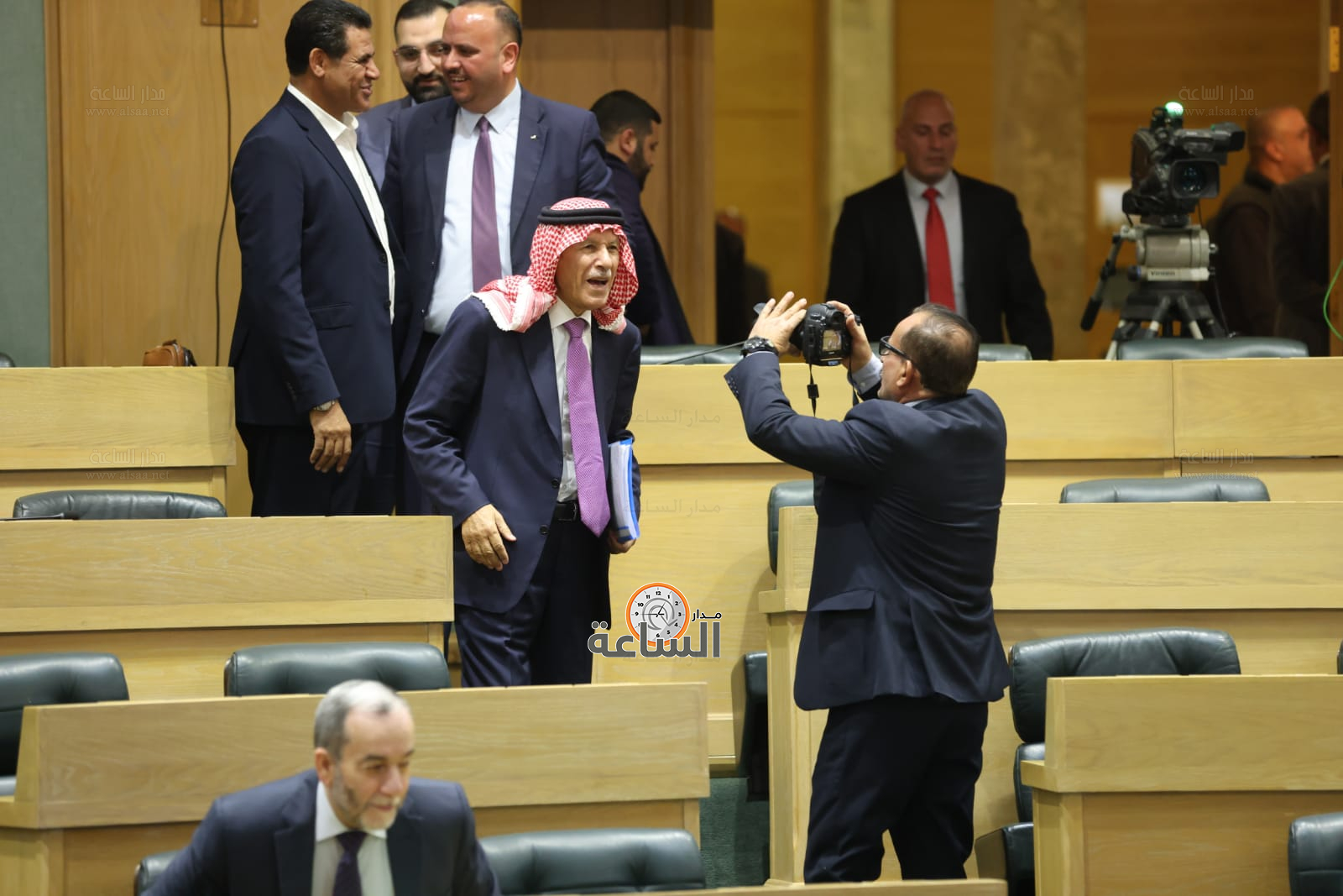 Madar Al-Saa Images 0.5671540514384443