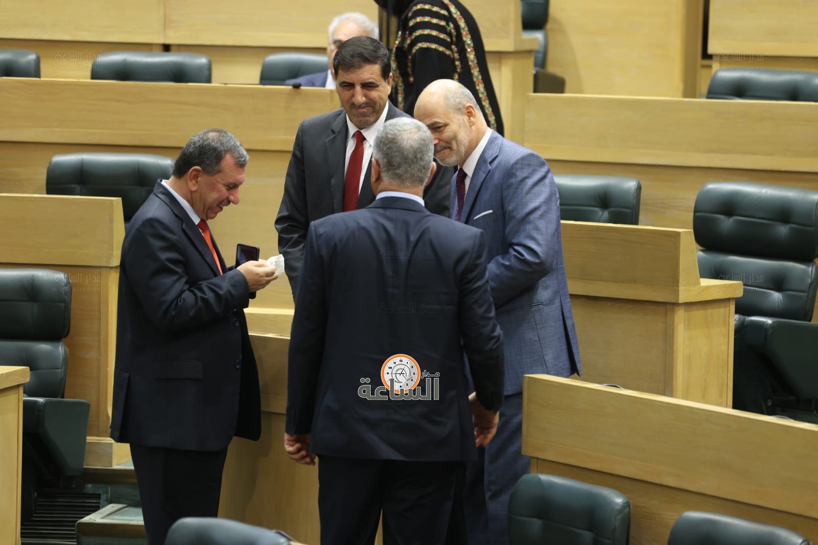 Madar Al-Saa Images 0.8653130961218495