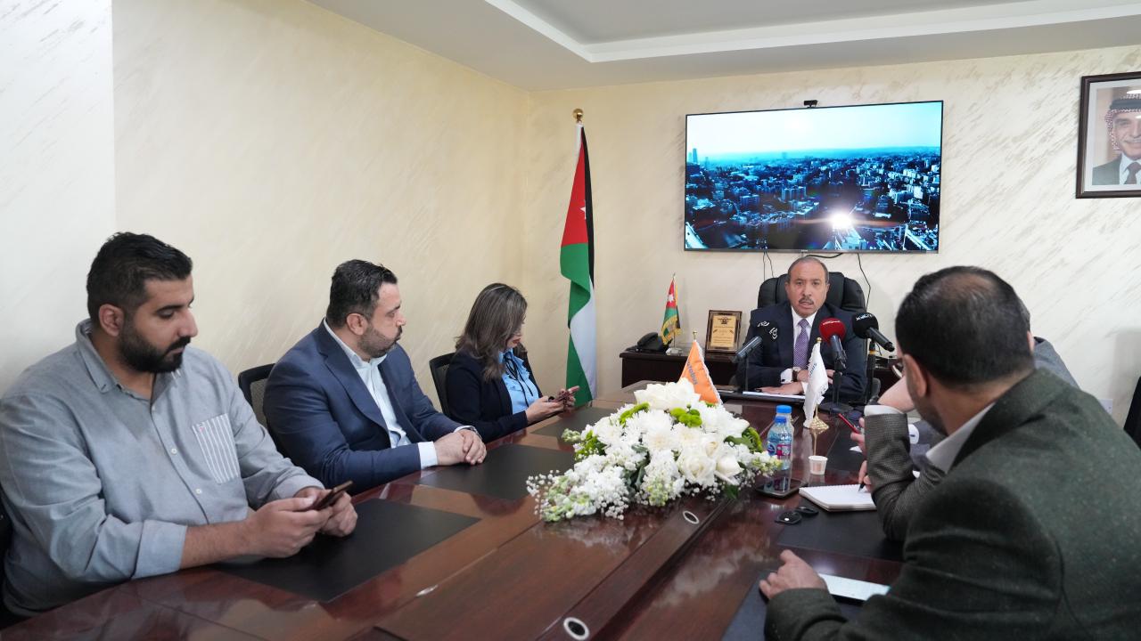 Madar Al-Saa Images 0.3965651885635618