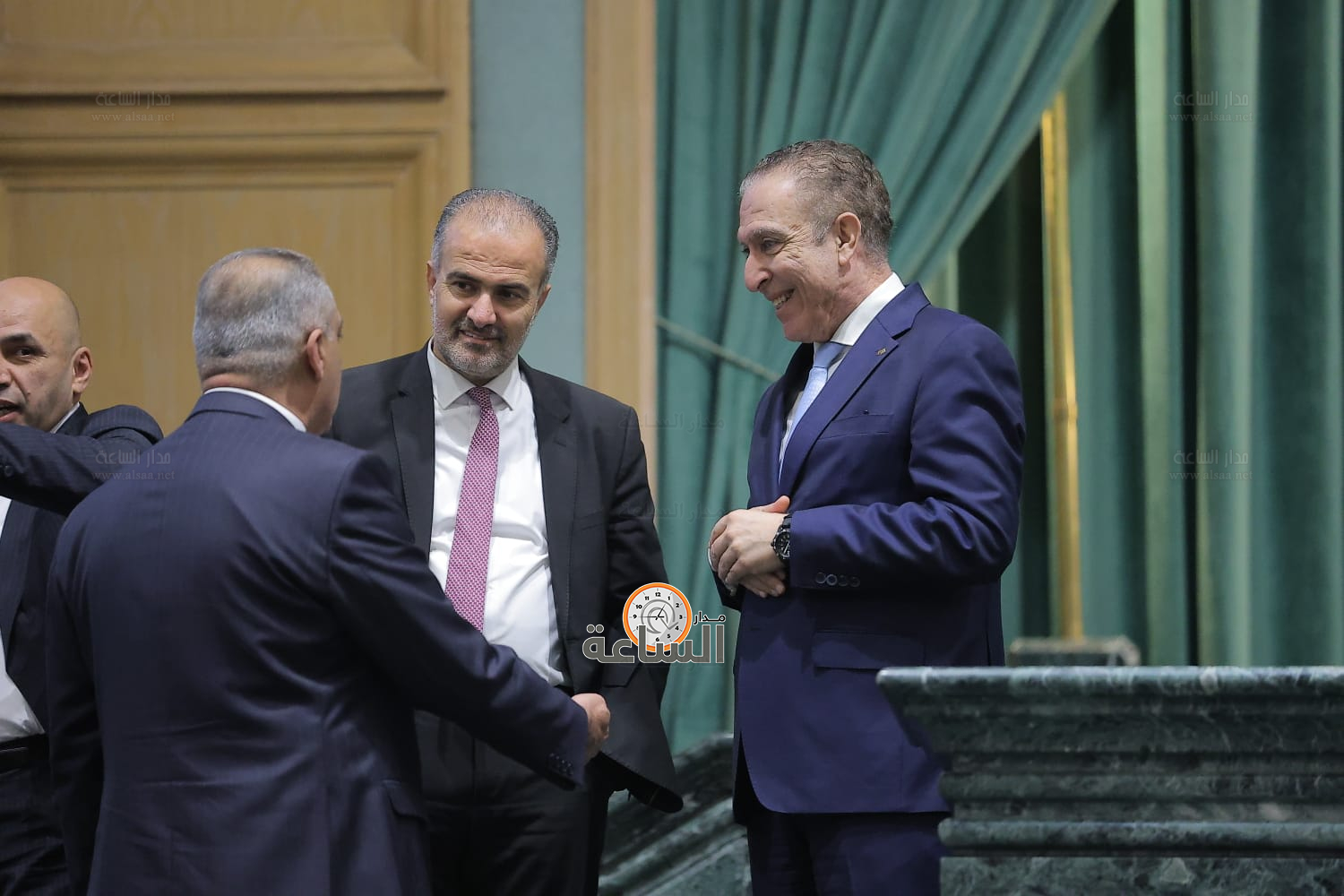 Madar Al-Saa Images 0.09971497049840805