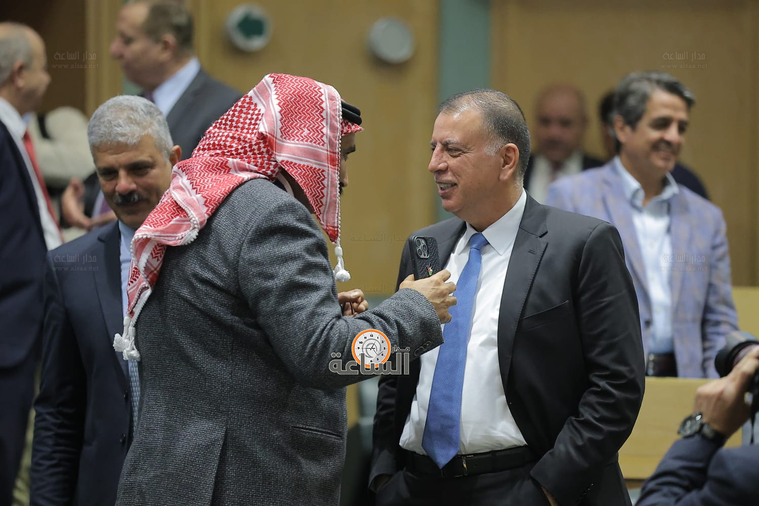 Madar Al-Saa Images 0.47282550463948914