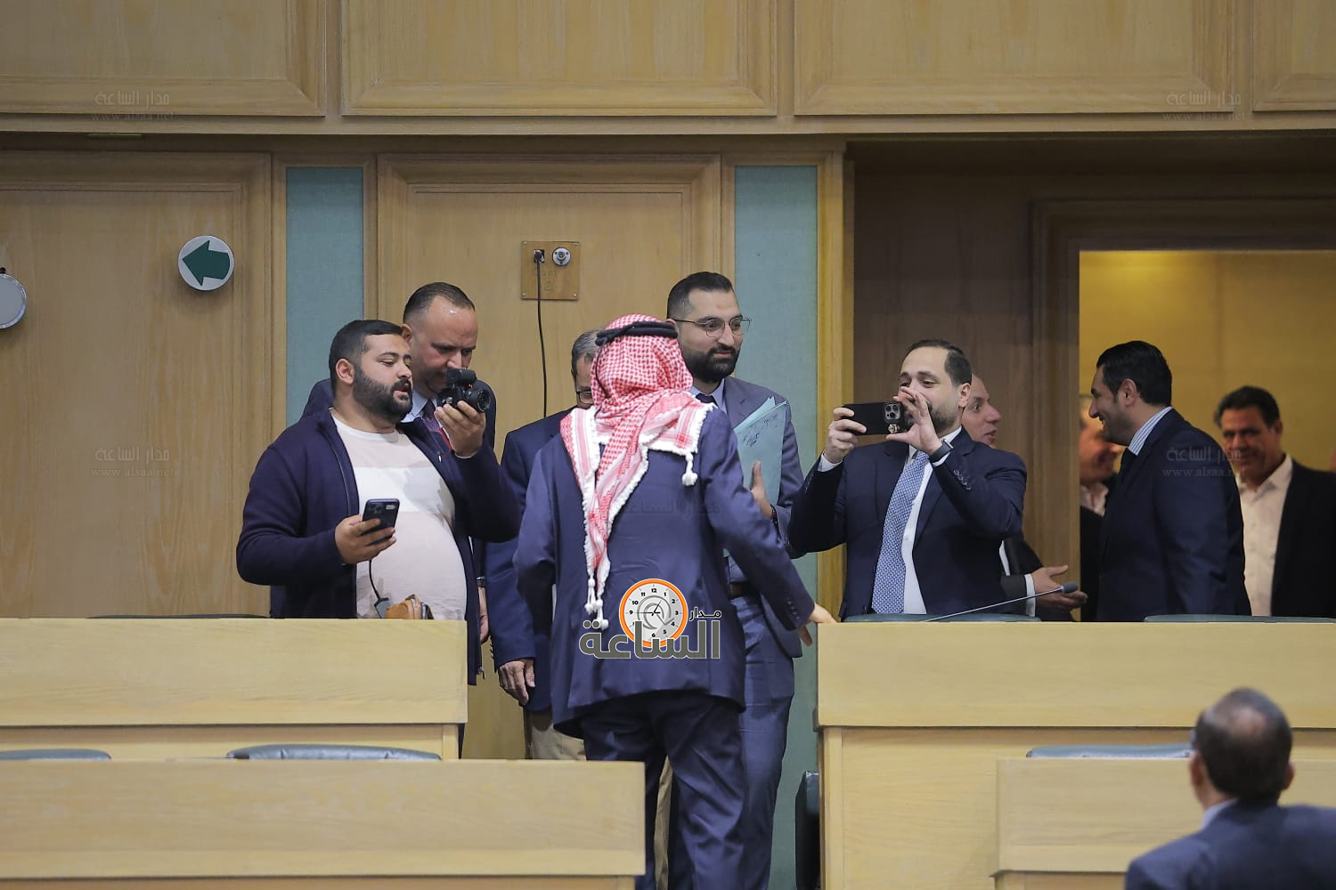 Madar Al-Saa Images 0.337349793962733