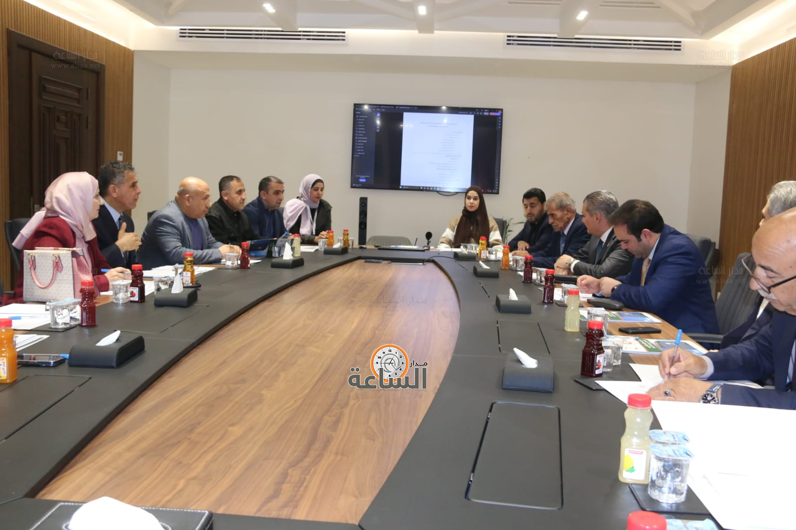 Madar Al-Saa Images 0.805010943140162