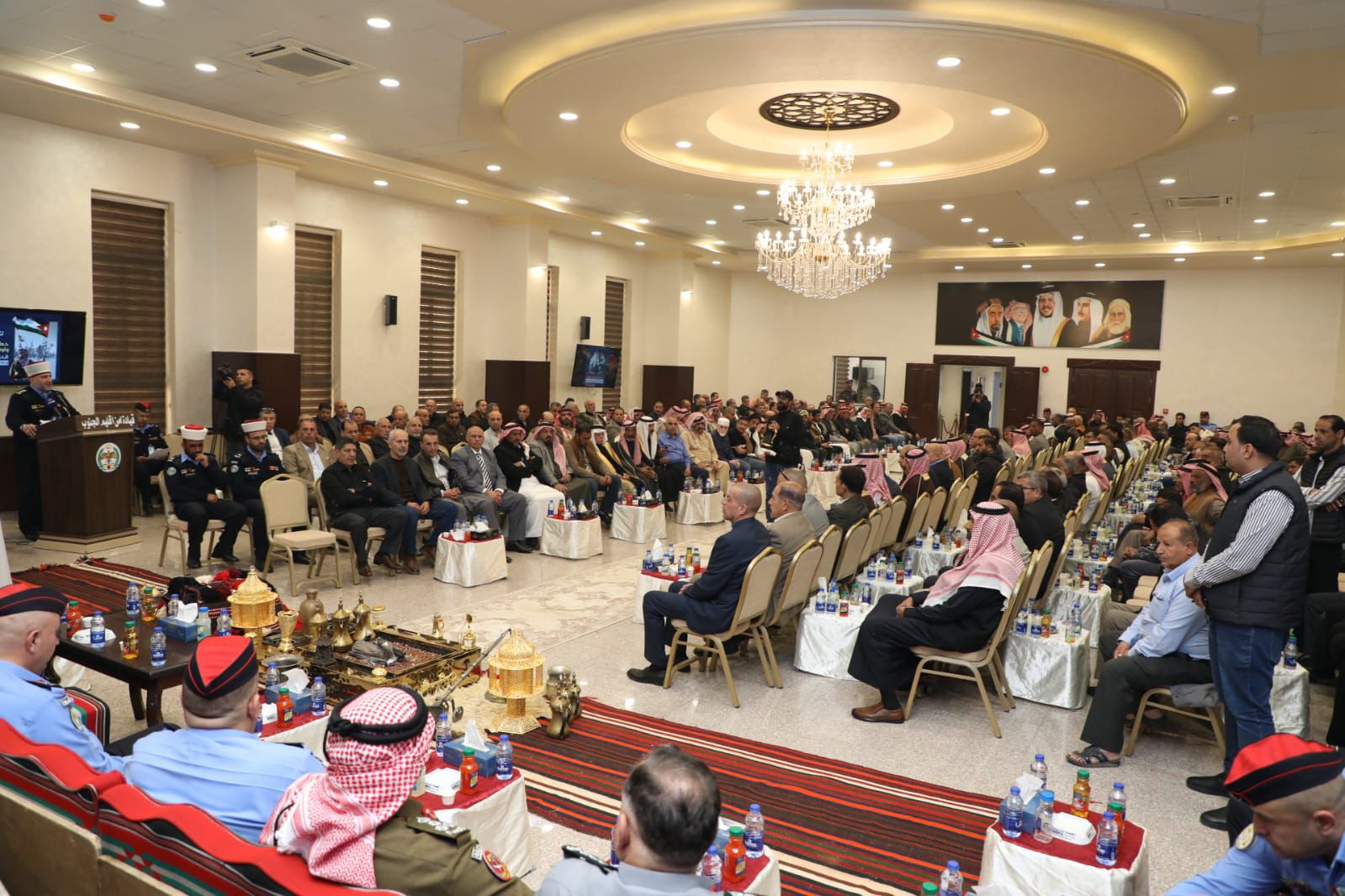 Madar Al-Saa Images 0.030362553616002375