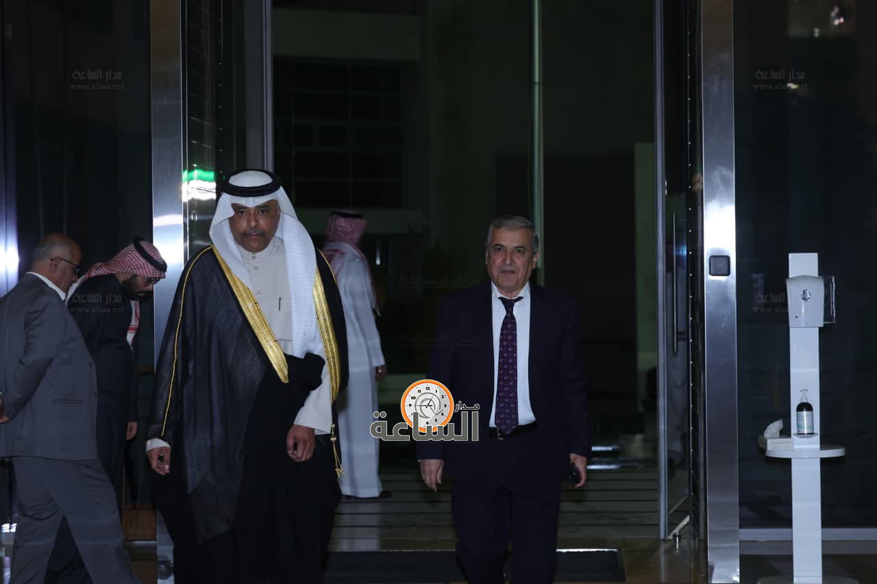 Madar Al-Saa Images 0.008473865675095893