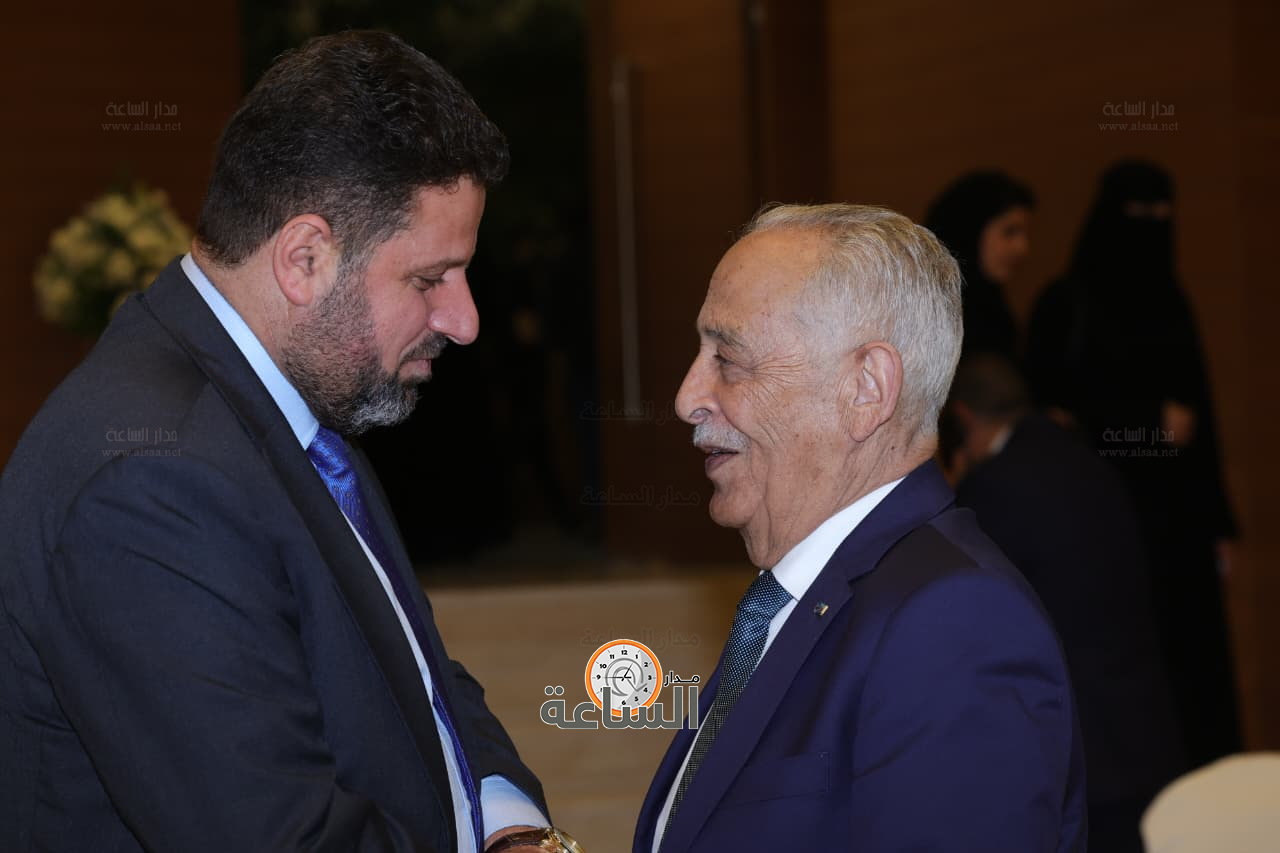 Madar Al-Saa Images 0.3242046867998478