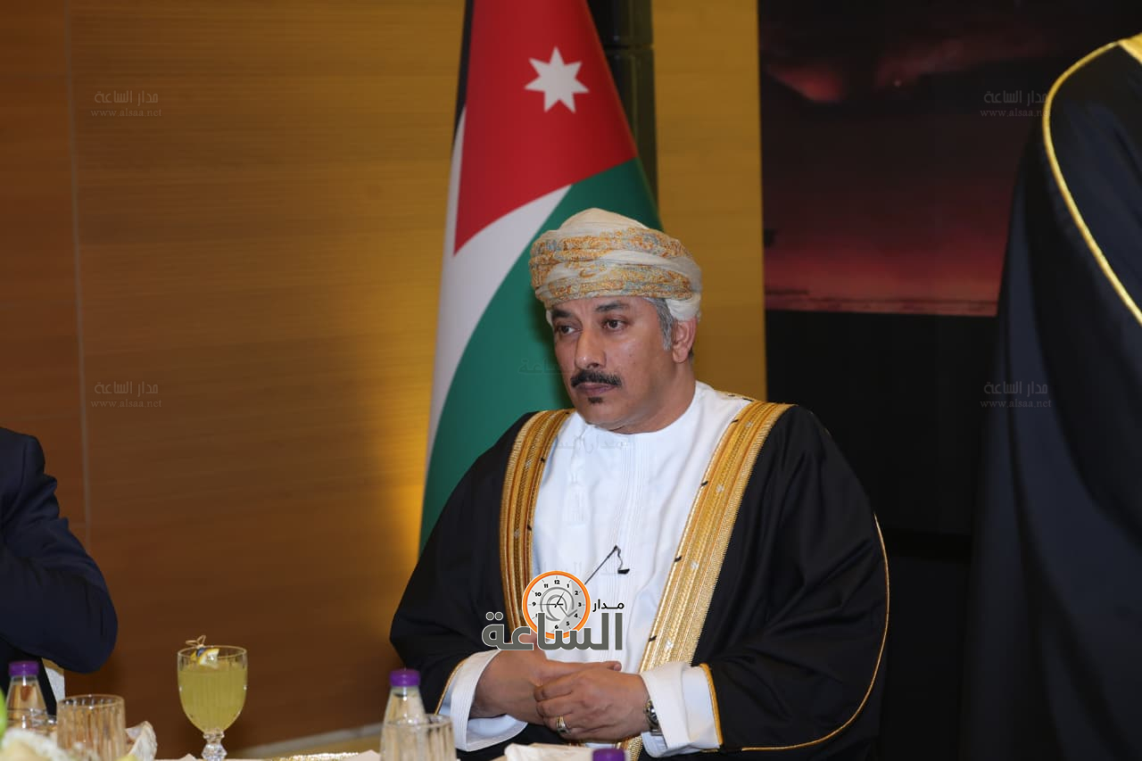 Madar Al-Saa Images 0.18934746071864006