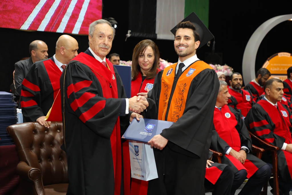 Madar Al-Saa Images 0.018105007562368214