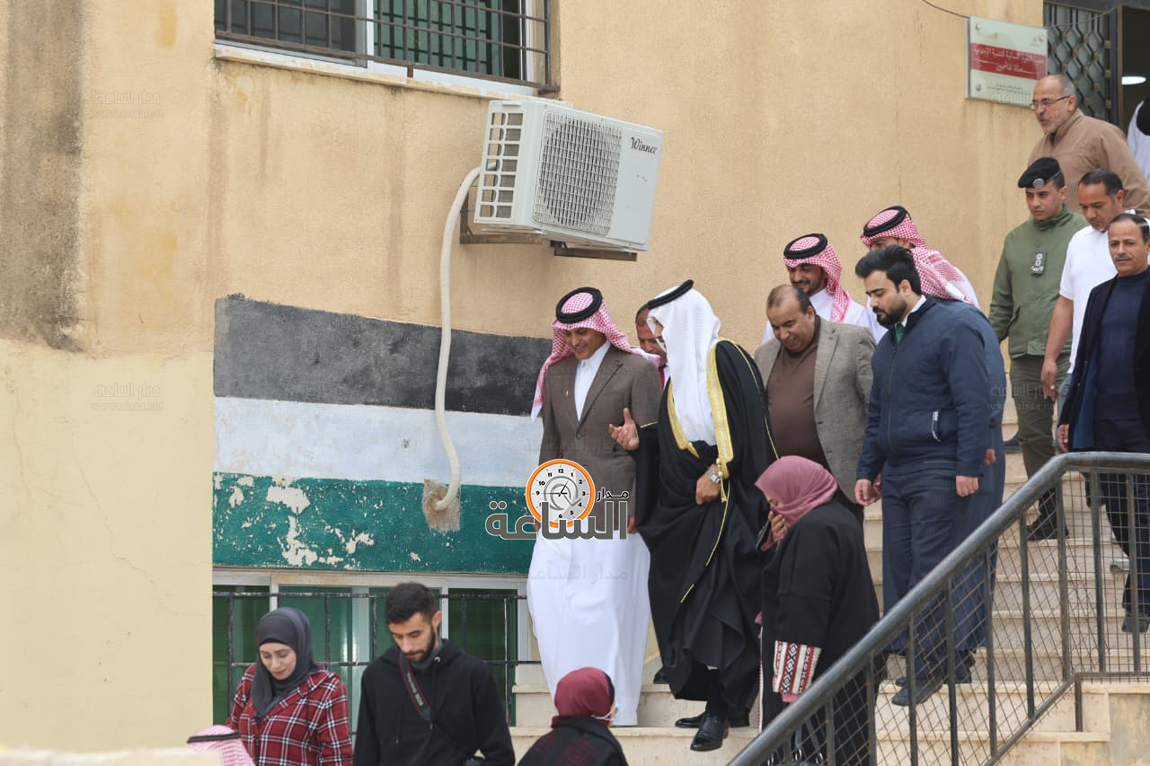 Madar Al-Saa Images 0.8875398944146059