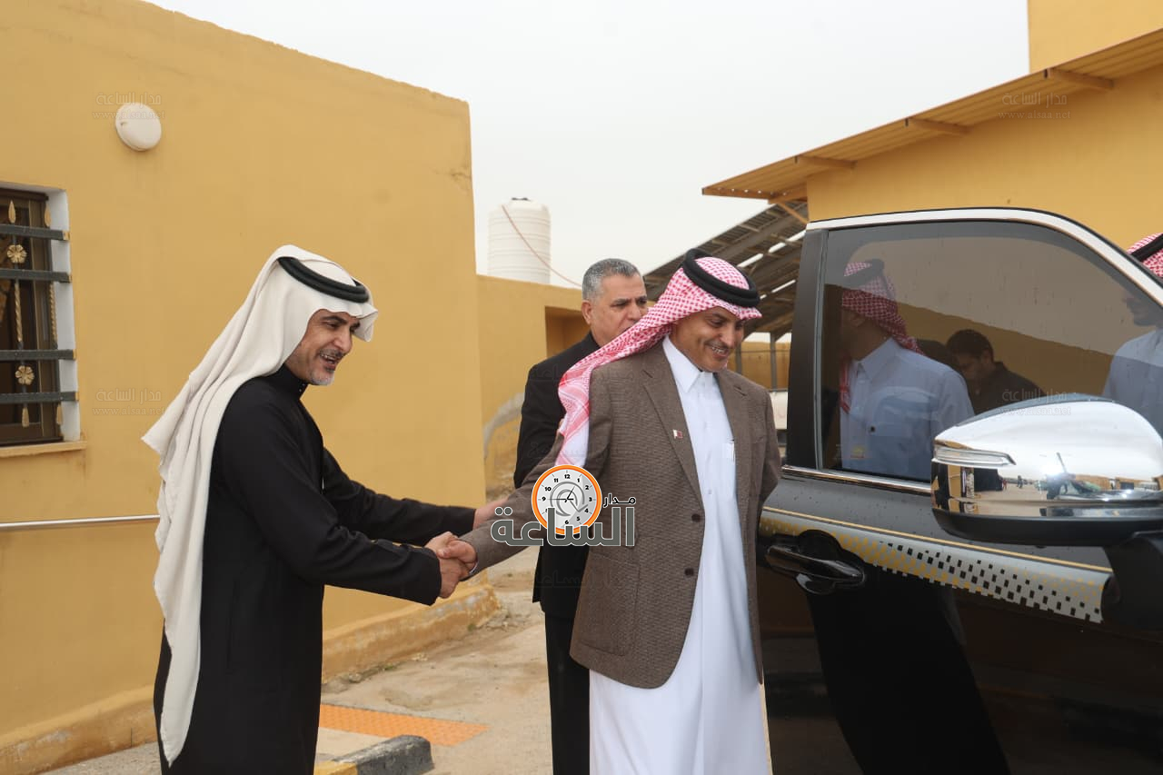 Madar Al-Saa Images 0.8686507070831168