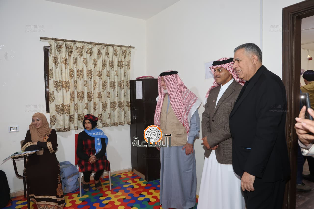 Madar Al-Saa Images 0.2755509617647026