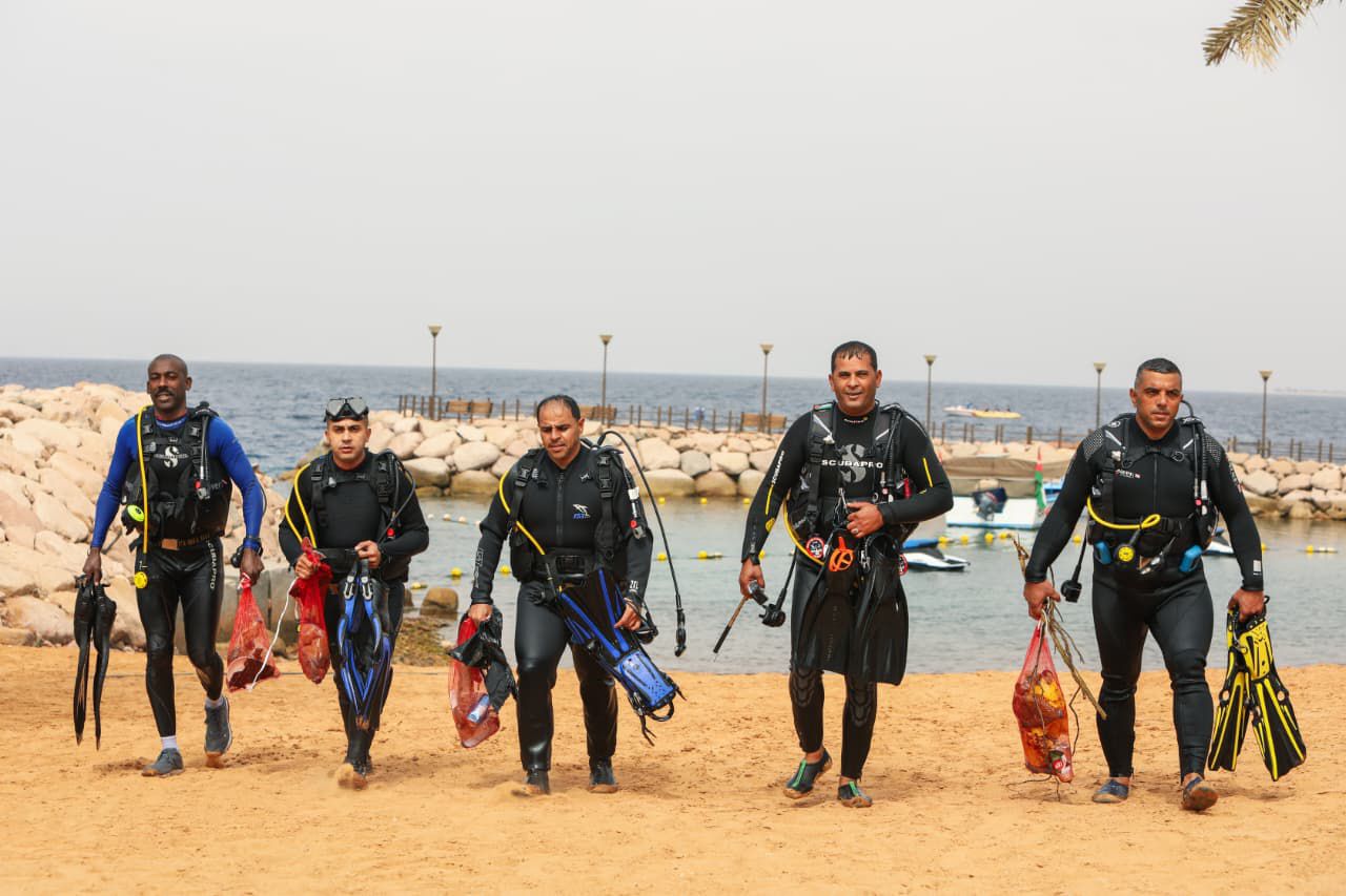 Madar Al-Saa Images 0.18832456751161142