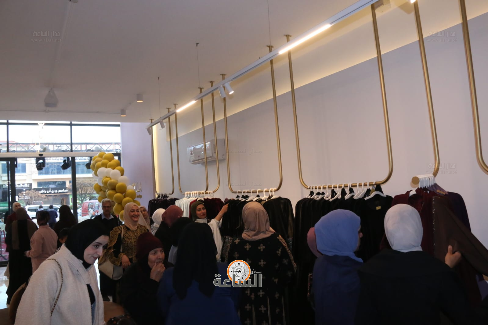 Madar Al-Saa Images 0.7000136142614994