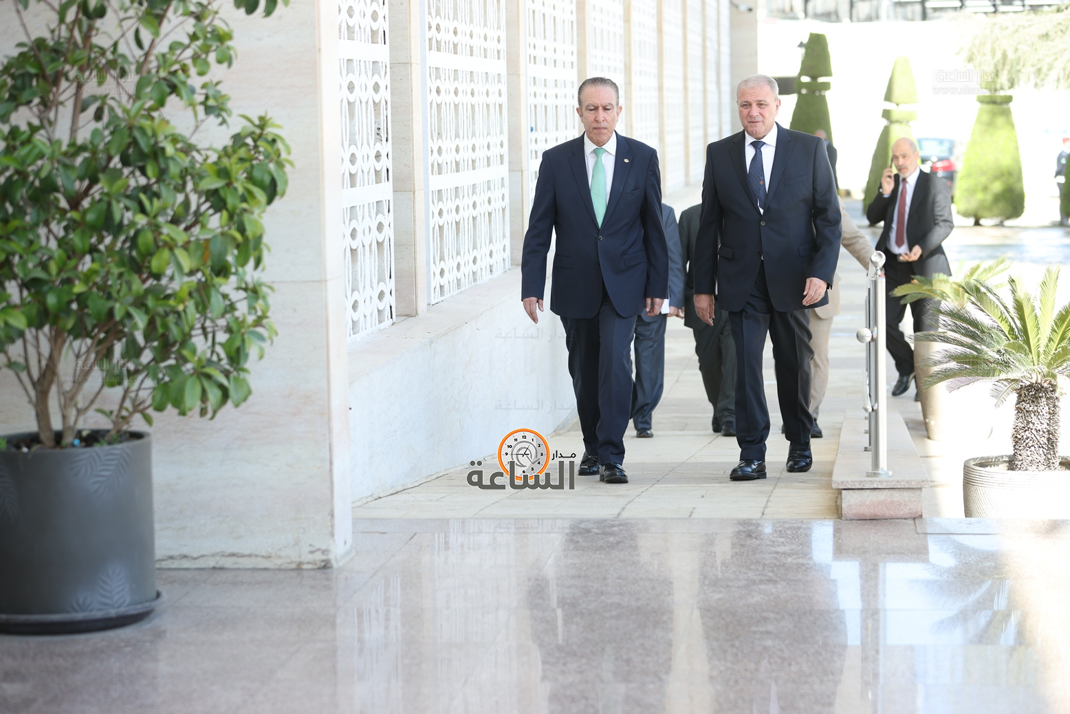 Madar Al-Saa Images 0.47851606303104643