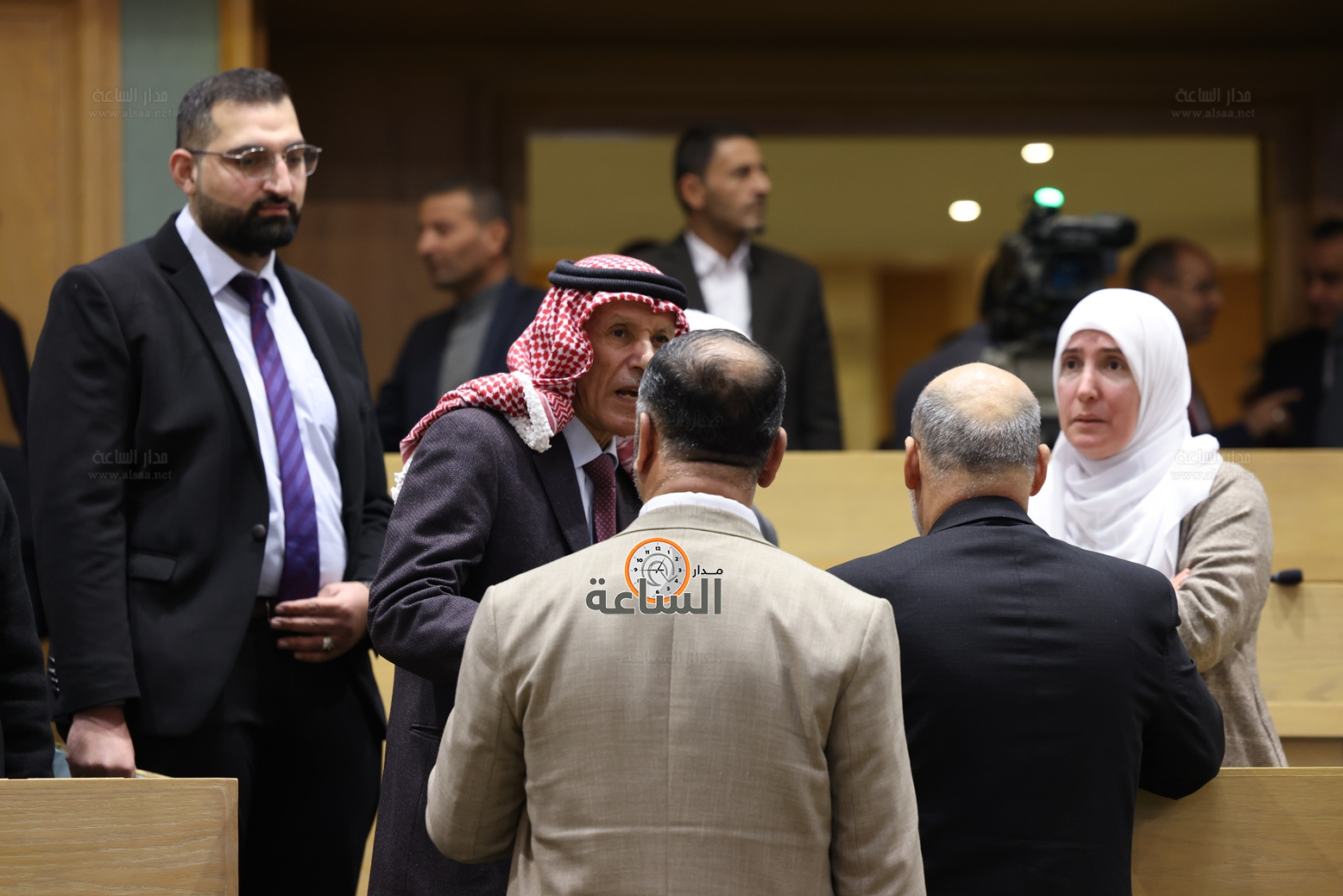 Madar Al-Saa Images 0.6481318351364093