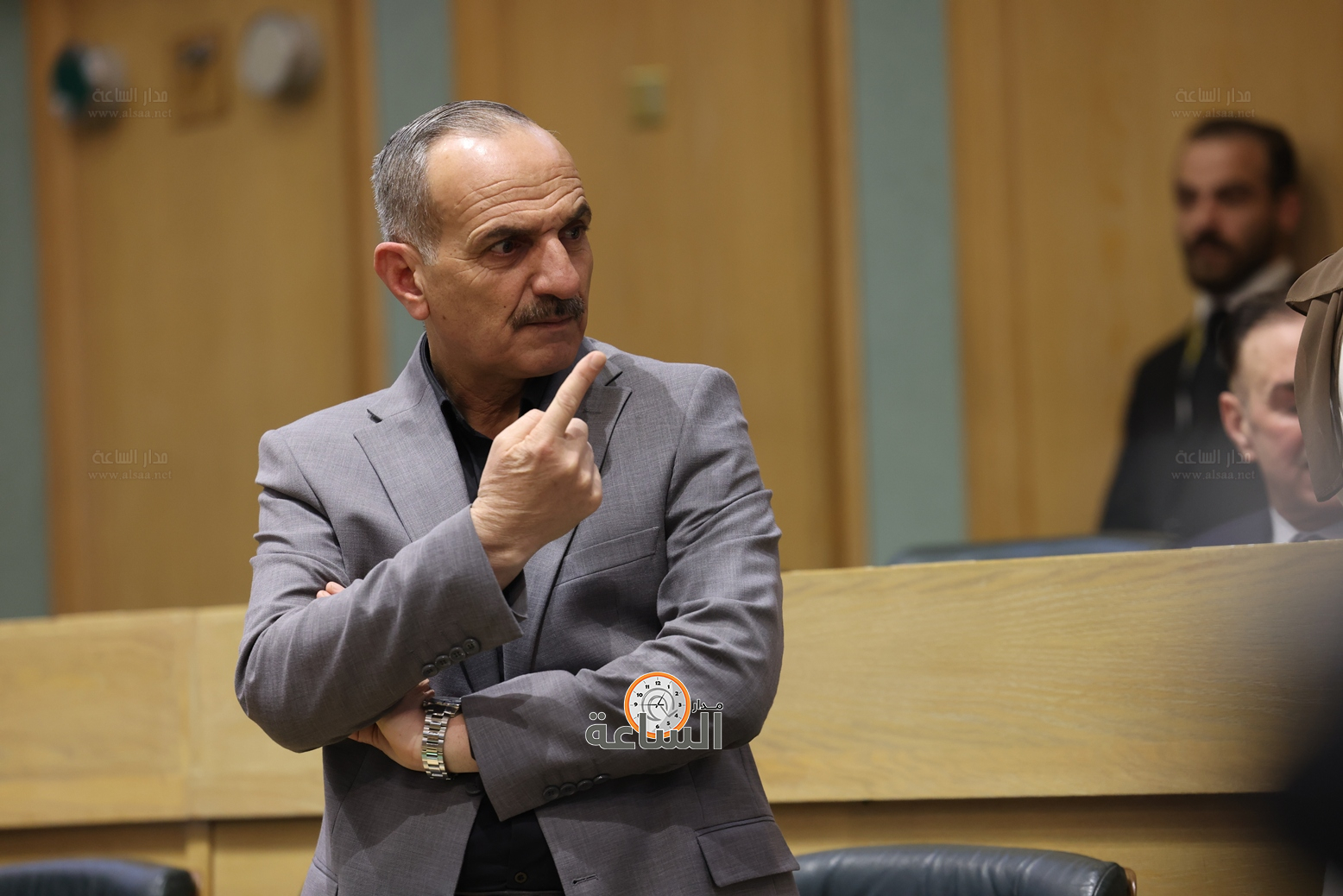 Madar Al-Saa Images 0.3817098358169875