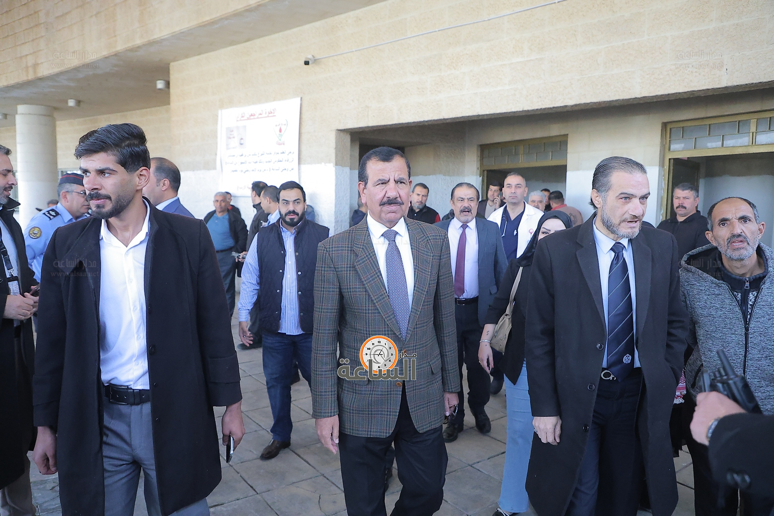 Madar Al-Saa Images 0.13735870129915095