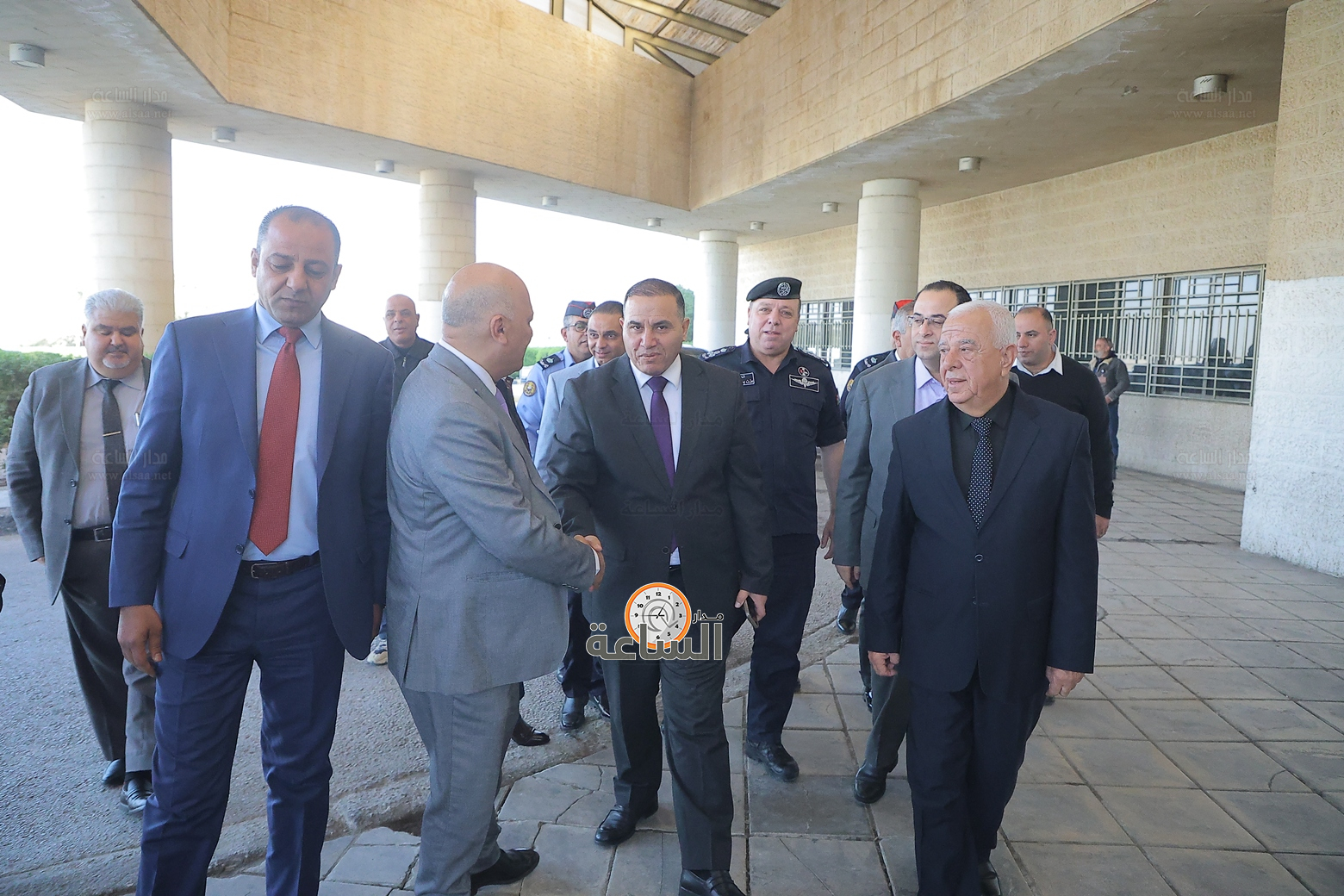 Madar Al-Saa Images 0.14072913159637523