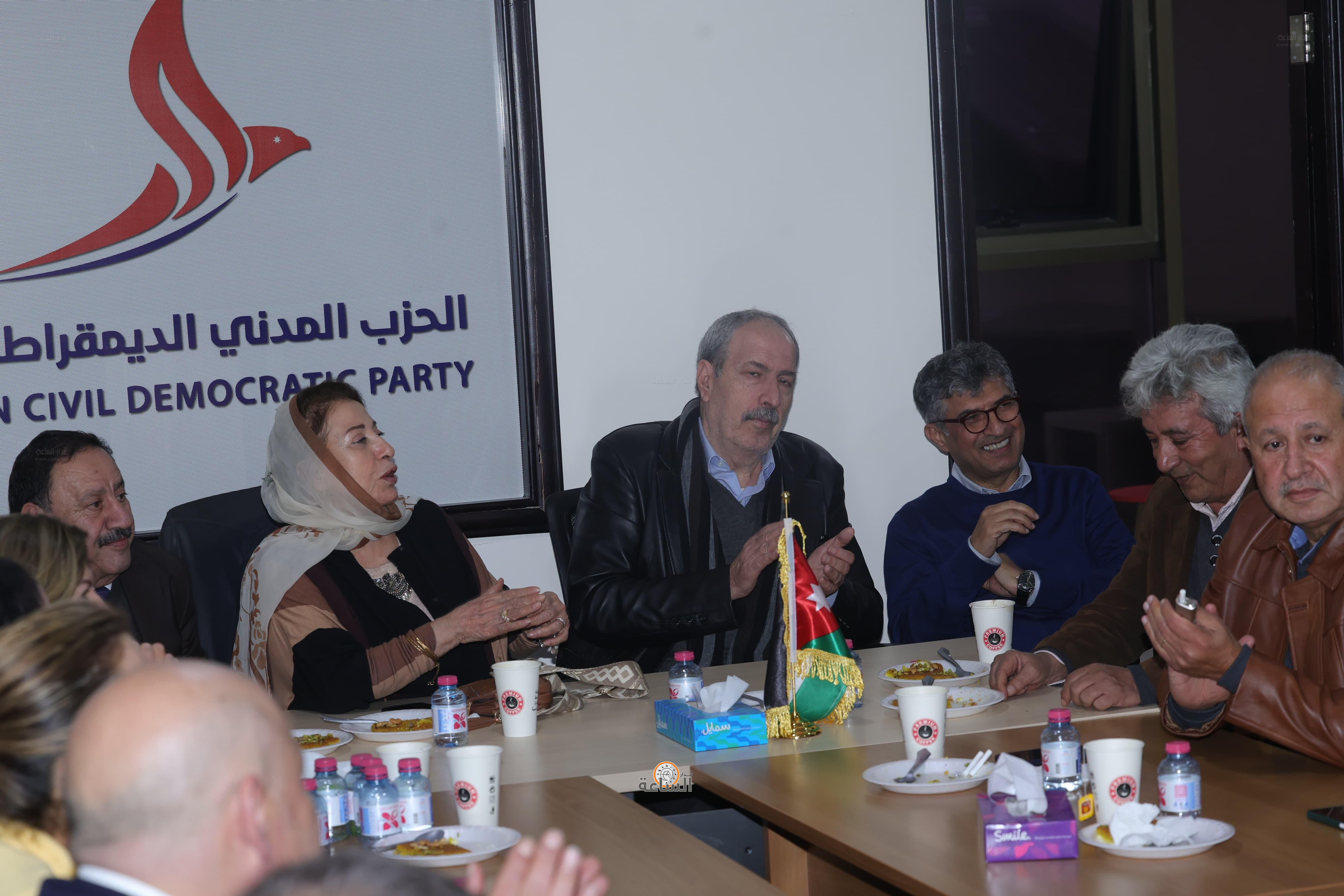 Madar Al-Saa Images 0.6075539215468826