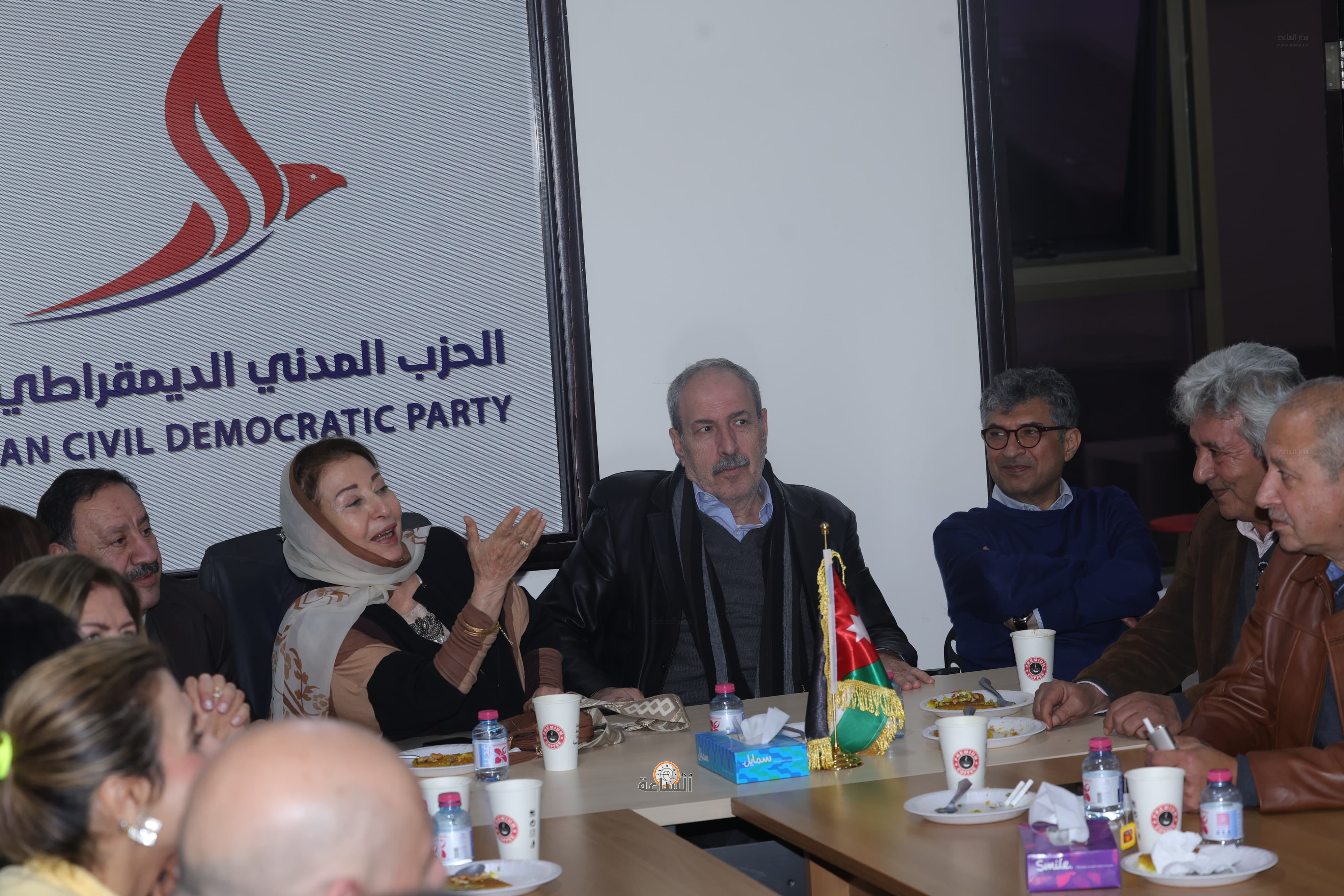 Madar Al-Saa Images 0.6744671501137277