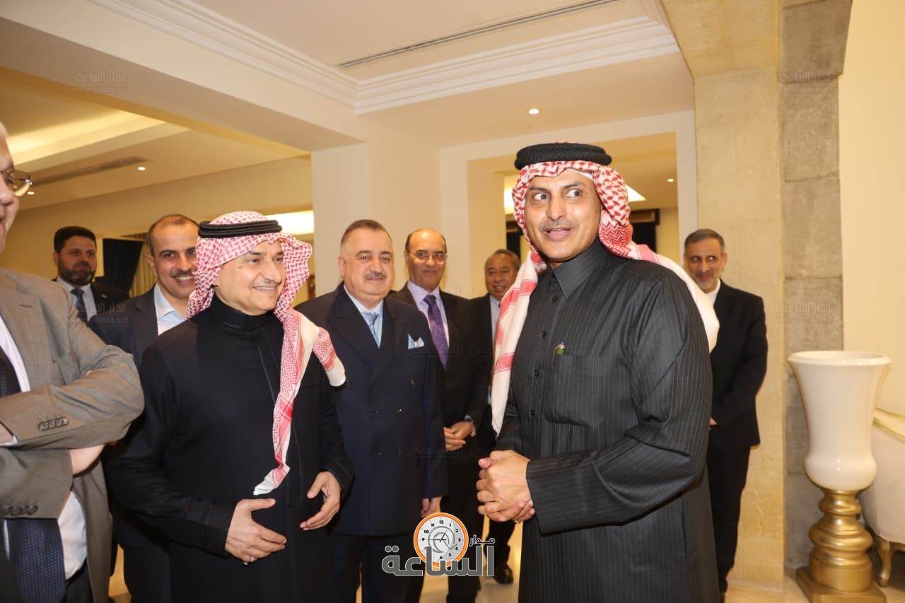 Madar Al-Saa Images 0.6336635656734717