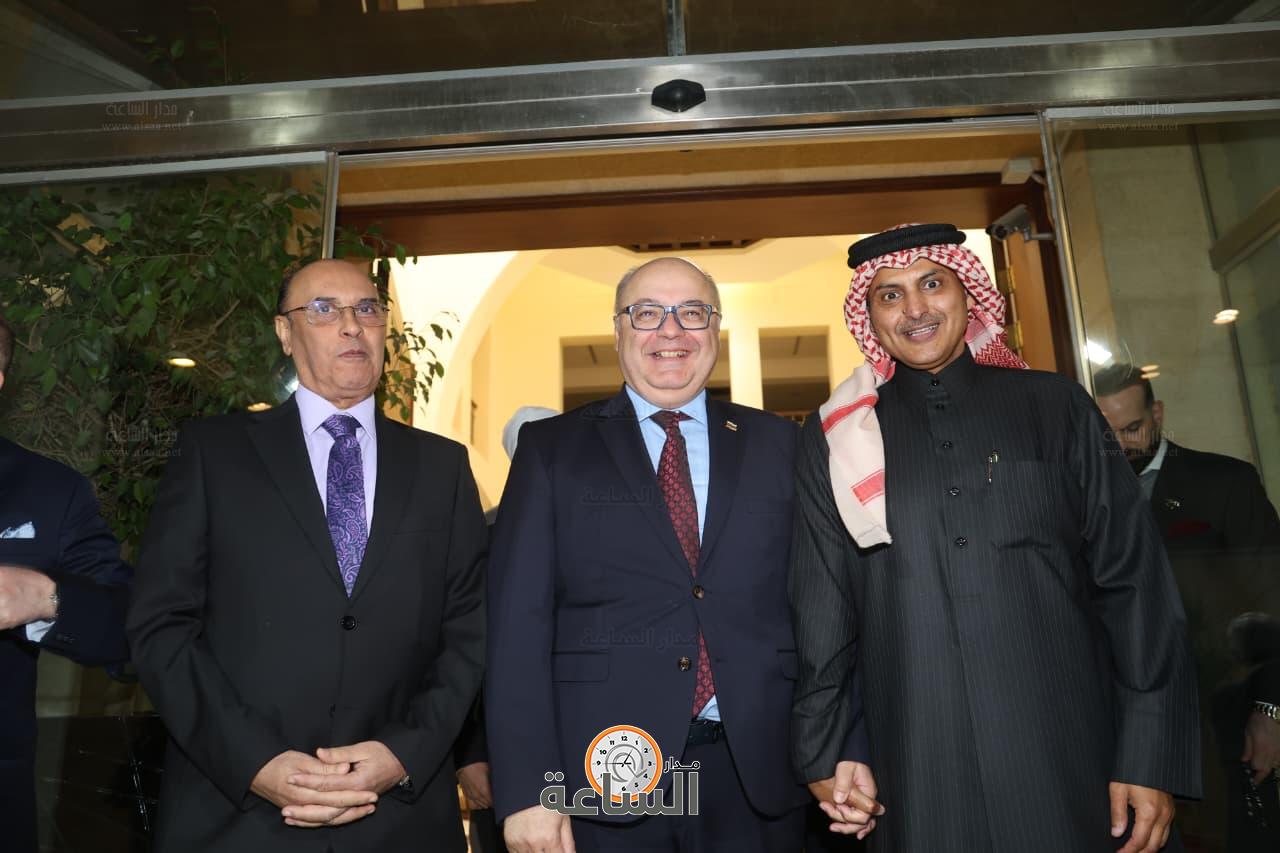 Madar Al-Saa Images 0.880307820451518