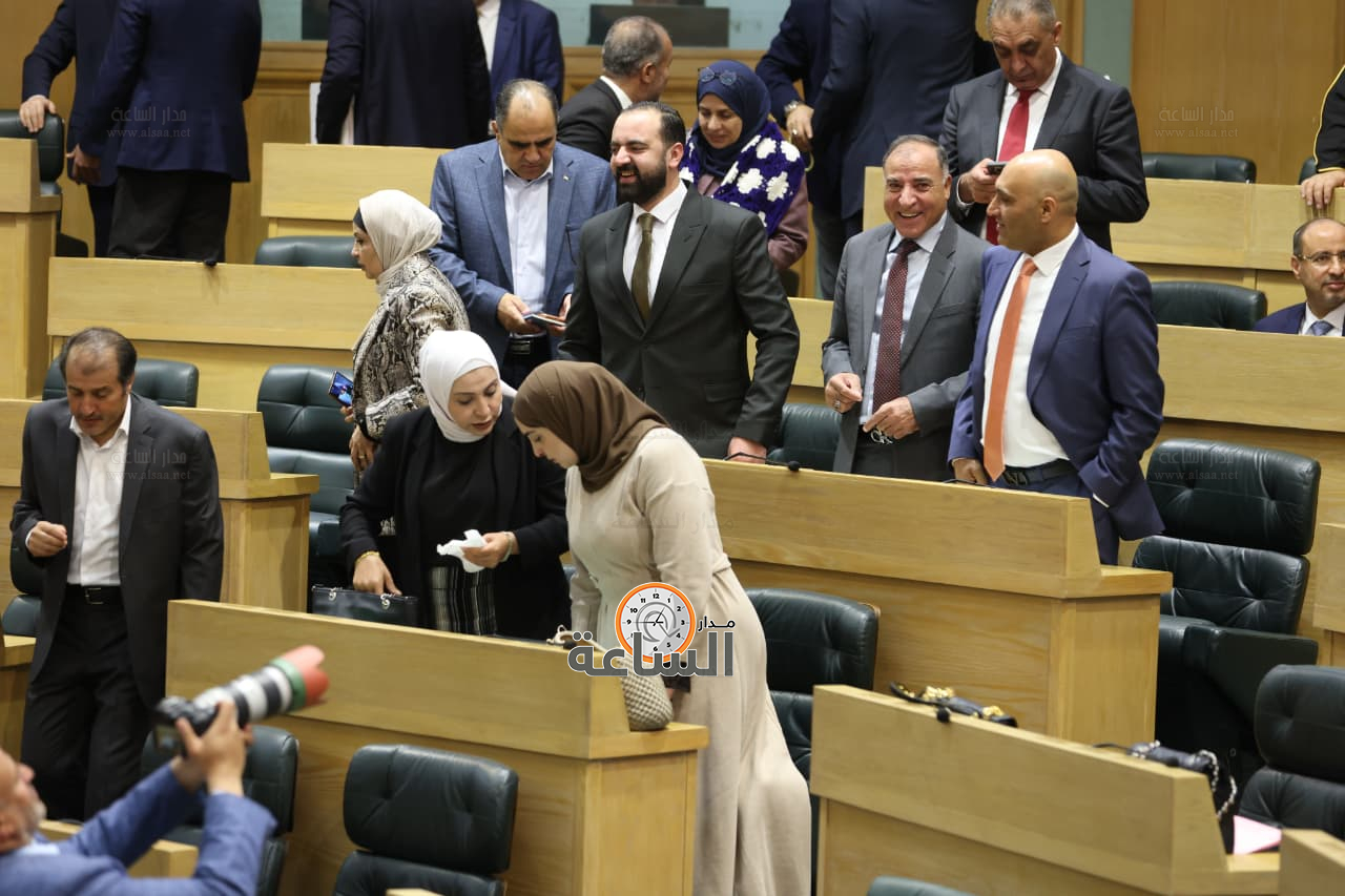 Madar Al-Saa Images 0.9221223541973691