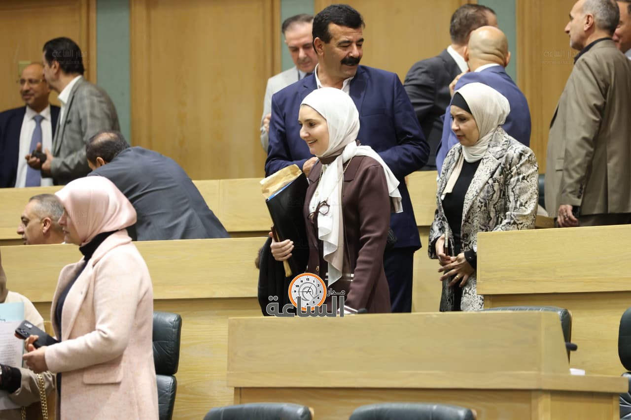 Madar Al-Saa Images 0.7037359383208641