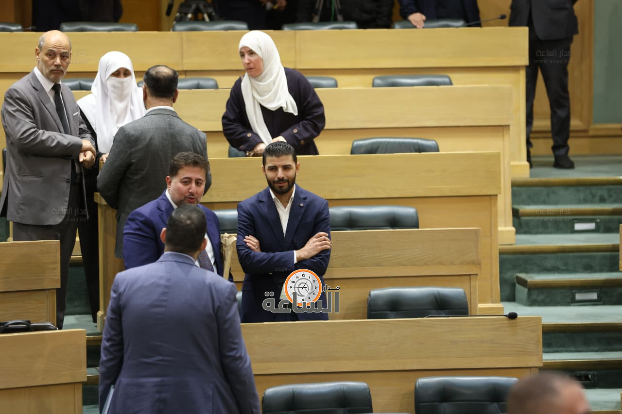 Madar Al-Saa Images 0.9877463897746024