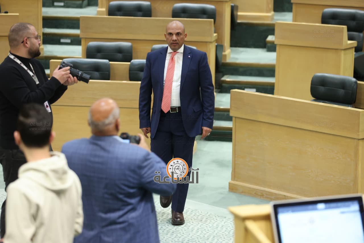 Madar Al-Saa Images 0.5559526788198943