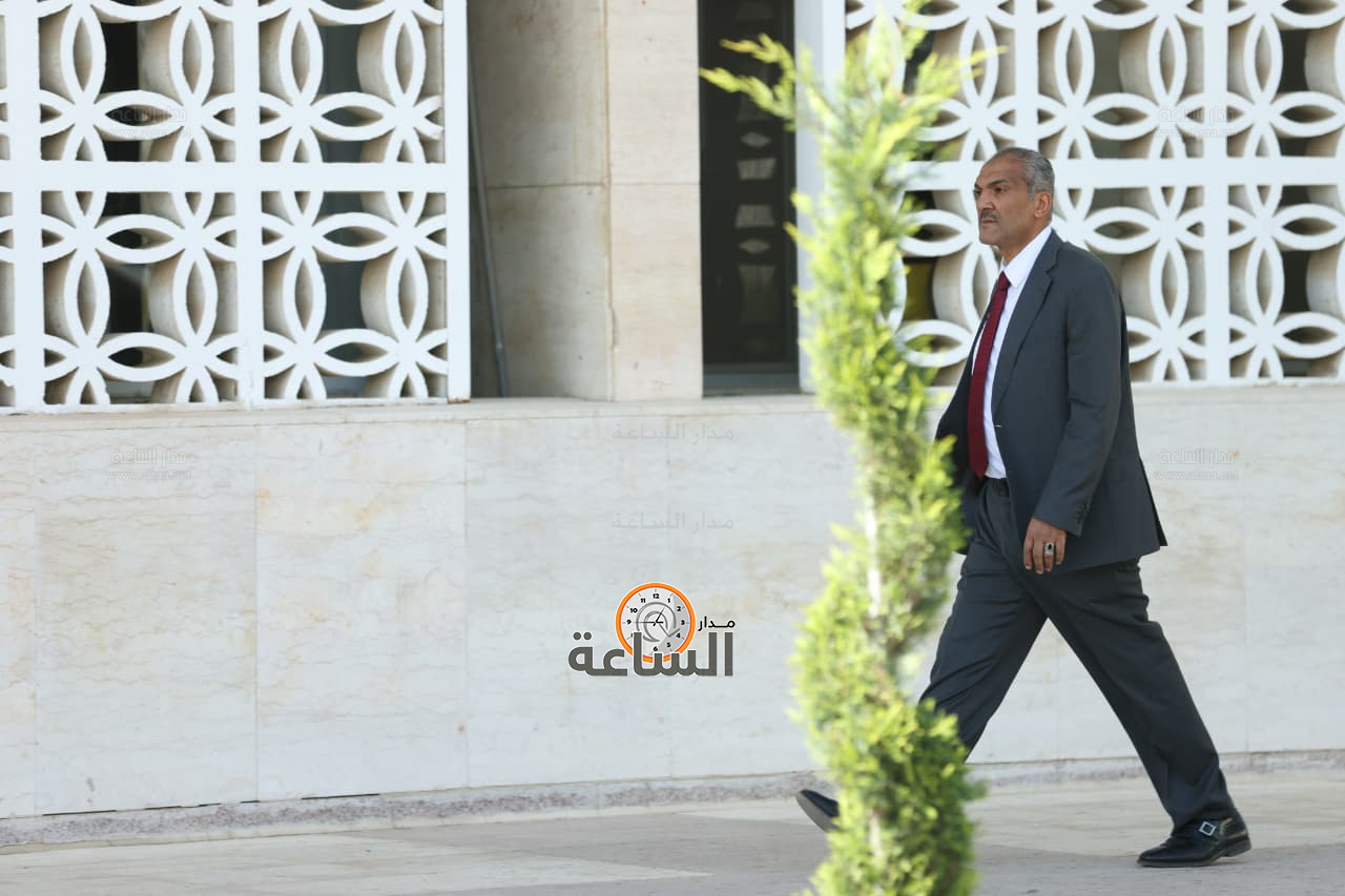 Madar Al-Saa Images 0.6799560381202284