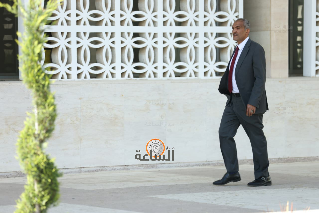 Madar Al-Saa Images 0.015007238445504445