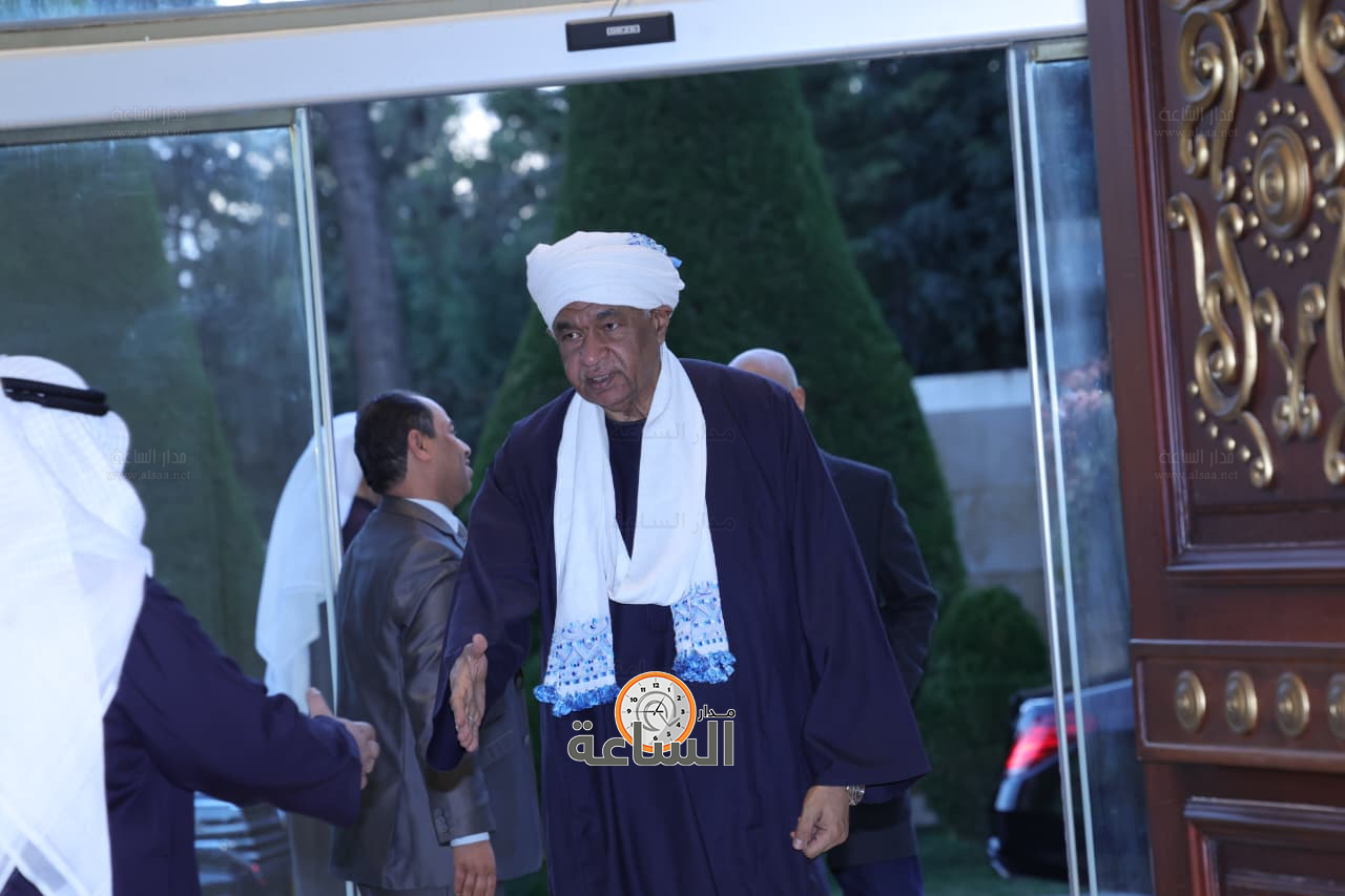 Madar Al-Saa Images 0.5907059686403884