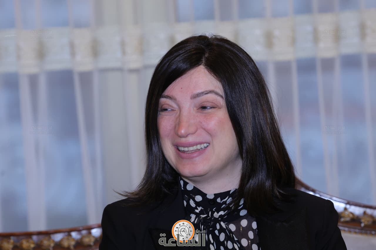 Madar Al-Saa Images 0.9536850230187212