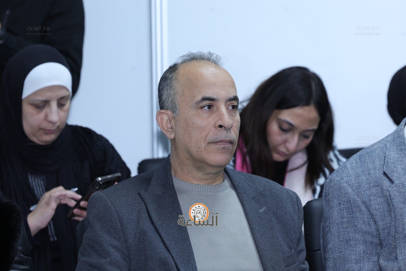 Madar Al-Saa Images 0.5774096643923159