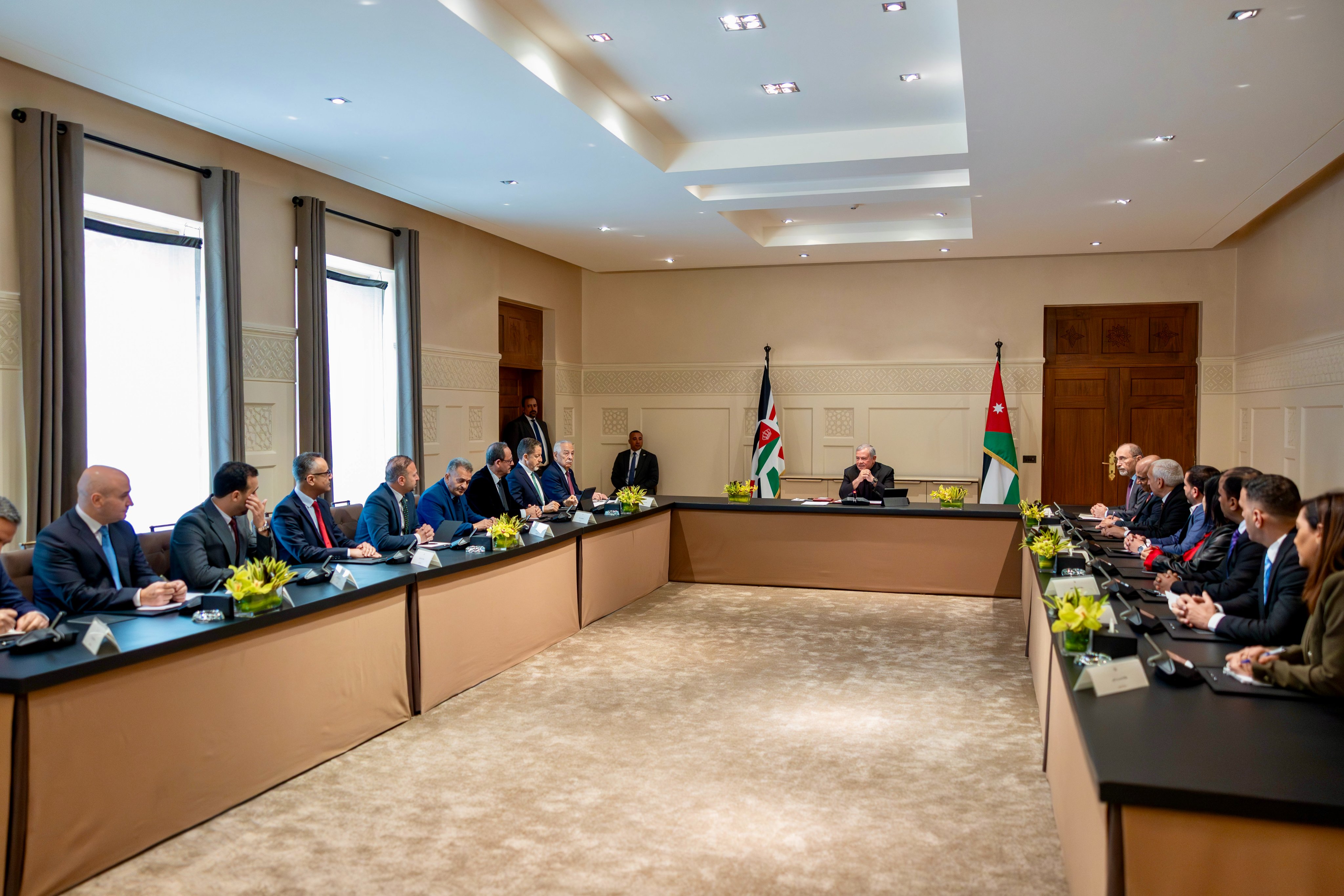 Madar Al-Saa Images 0.44116116459808796