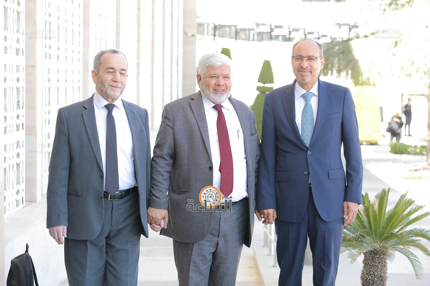 Madar Al-Saa Images 0.8739266308222339