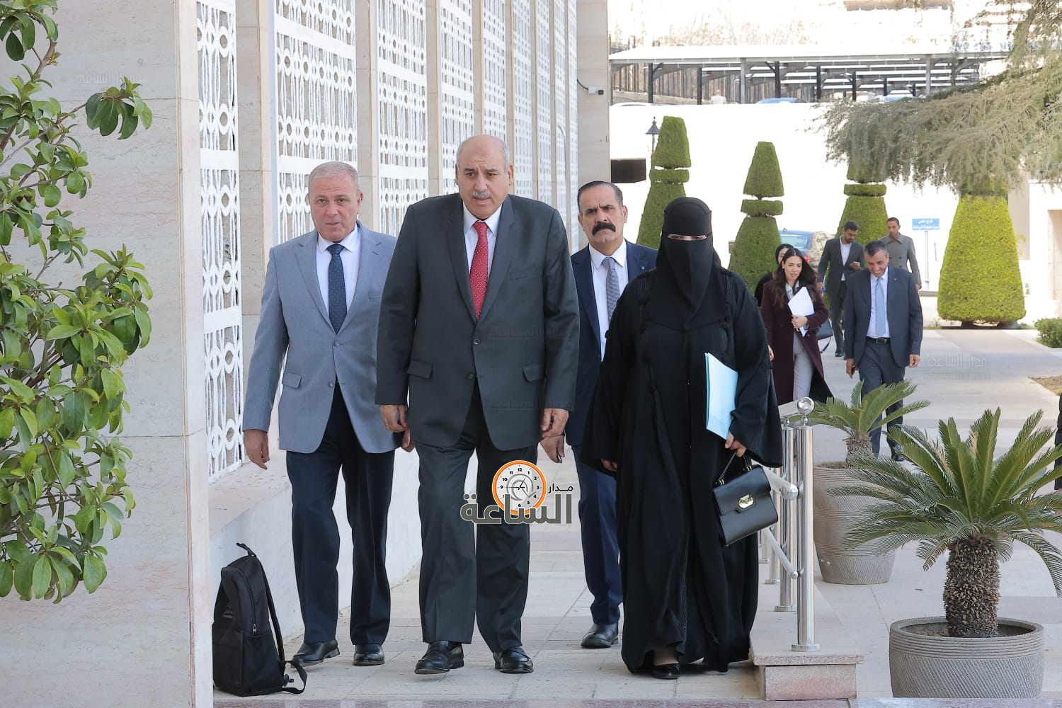 Madar Al-Saa Images 0.04027201542563752