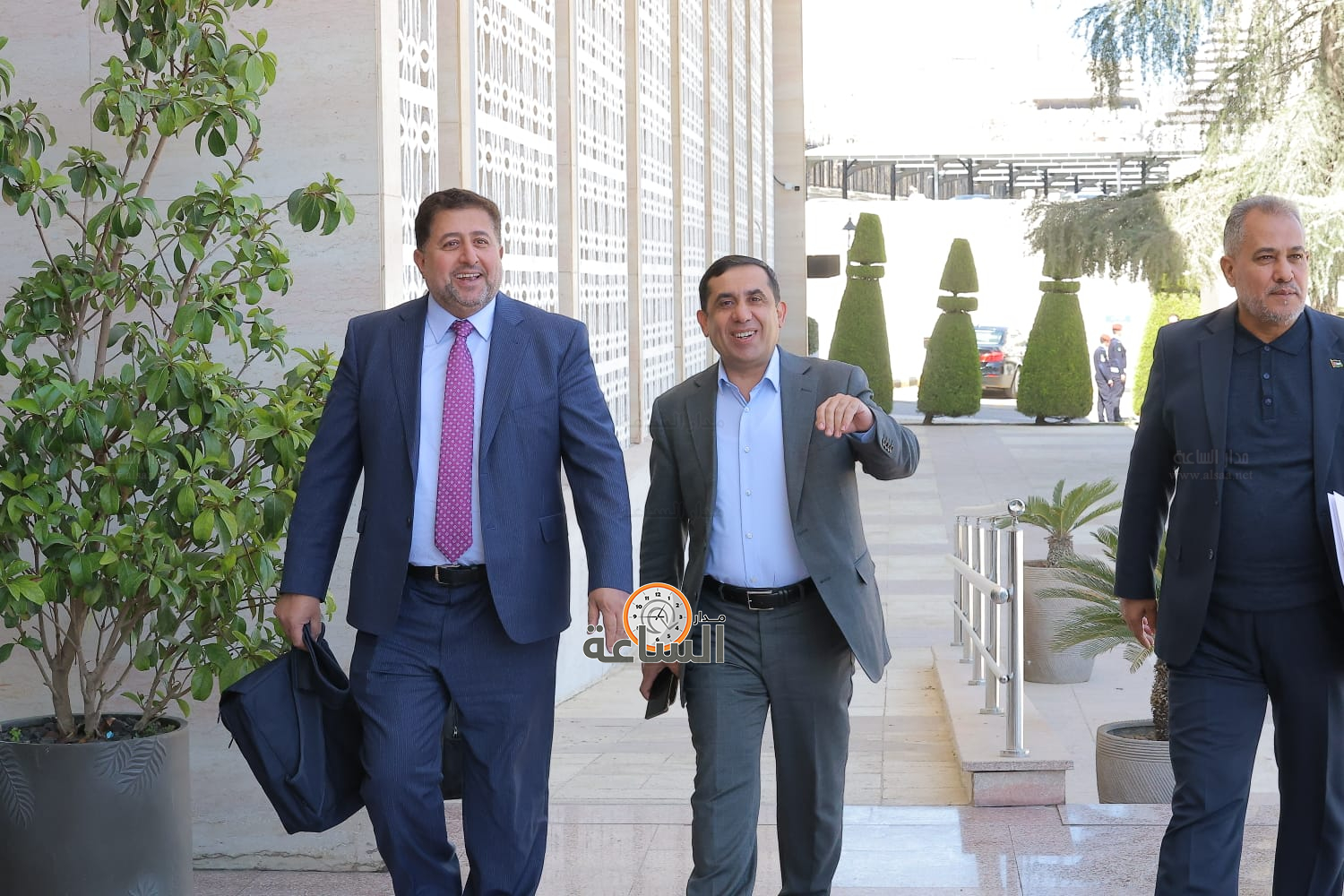 Madar Al-Saa Images 0.20100018304731293