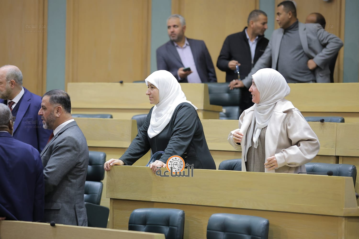 Madar Al-Saa Images 0.46218615019788845