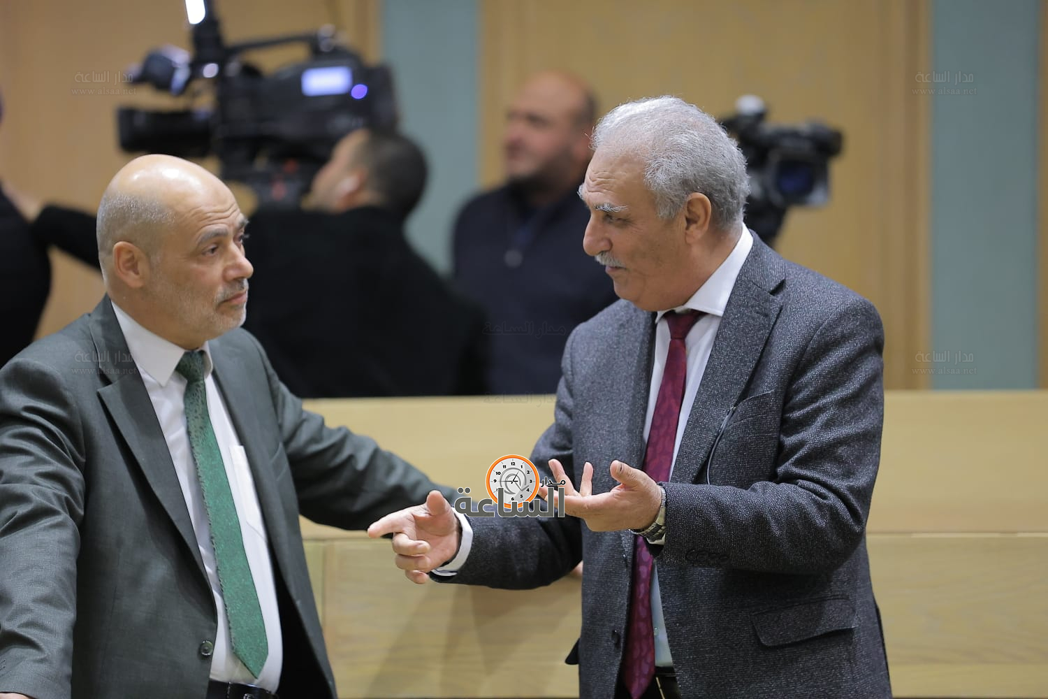 Madar Al-Saa Images 0.8555083528639416