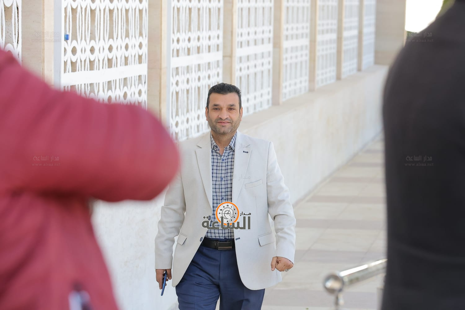 Madar Al-Saa Images 0.8387275192607871