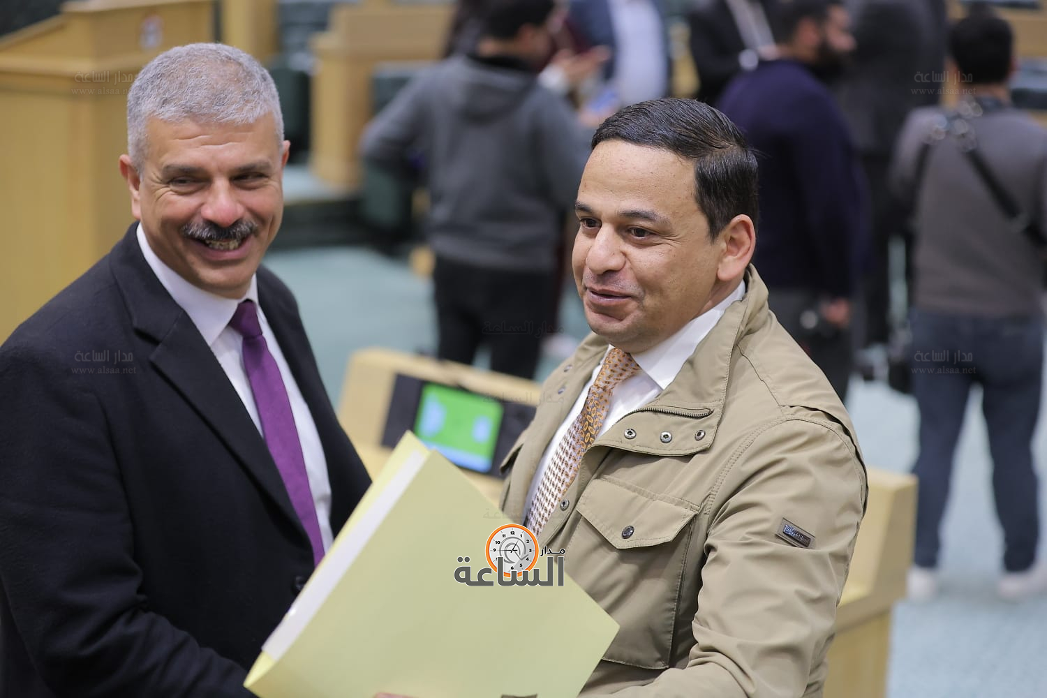 Madar Al-Saa Images 0.6386361189668203