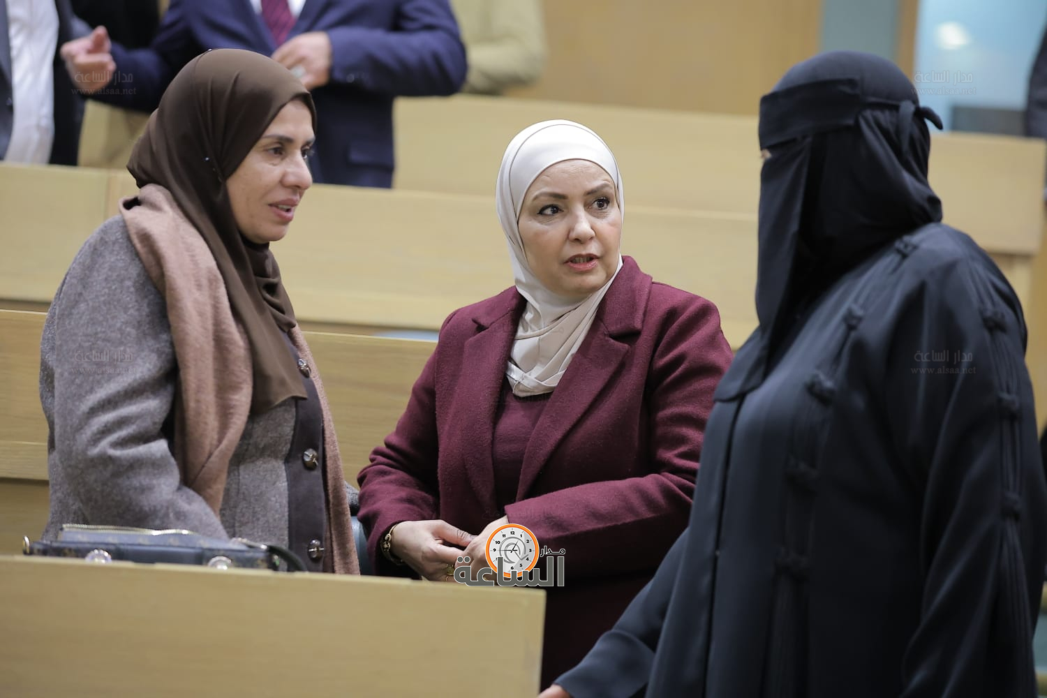 Madar Al-Saa Images 0.557451533875401