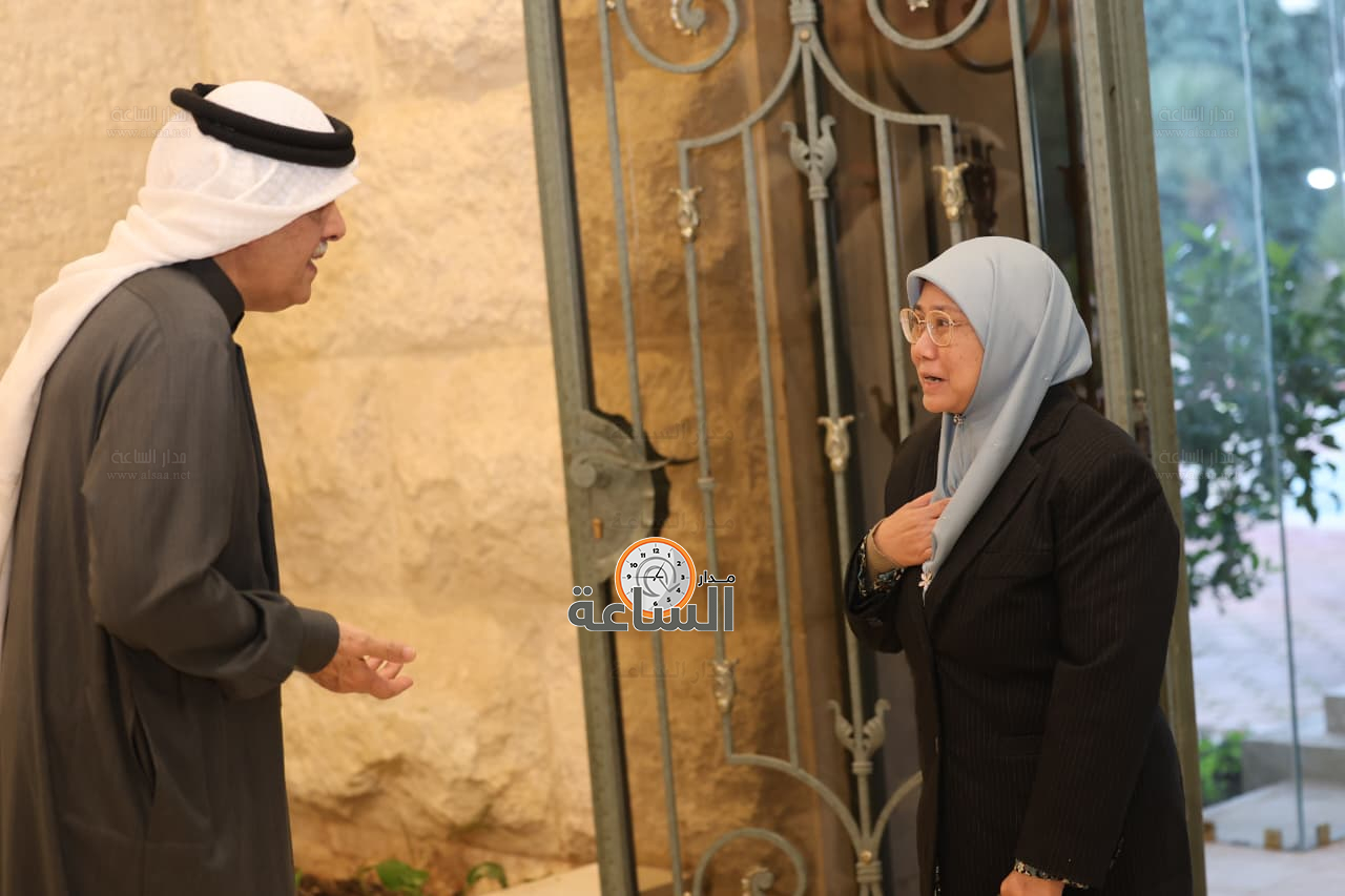 Madar Al-Saa Images 0.7840867651447497