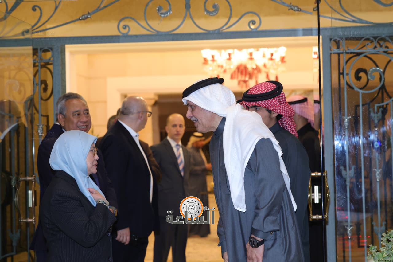 Madar Al-Saa Images 0.7070150178214817