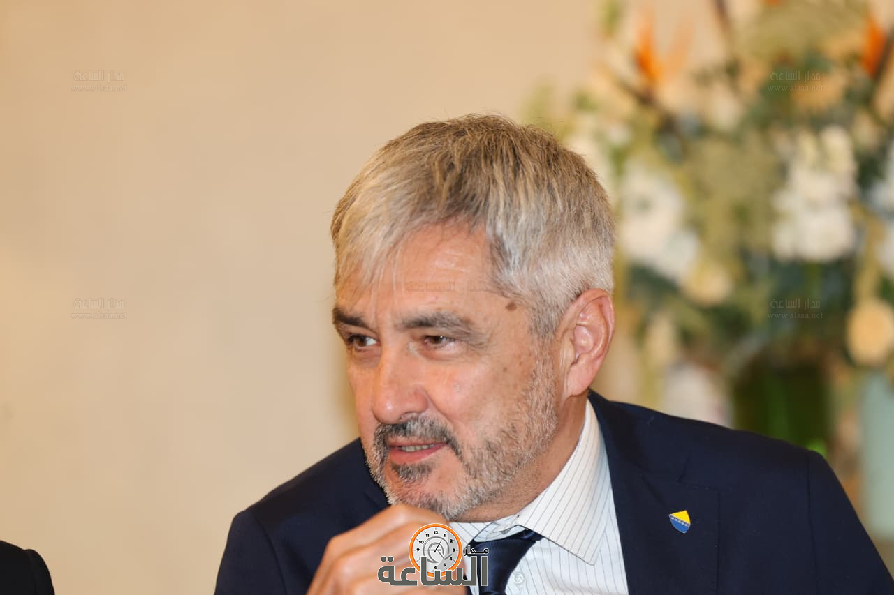 Madar Al-Saa Images 0.2745720583247011