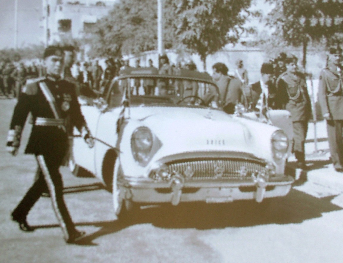 Madar Al-Saa Images 0.7195483692038217