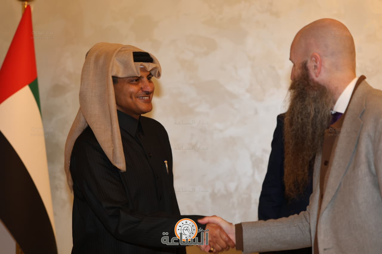 Madar Al-Saa Images 0.5907389330194717