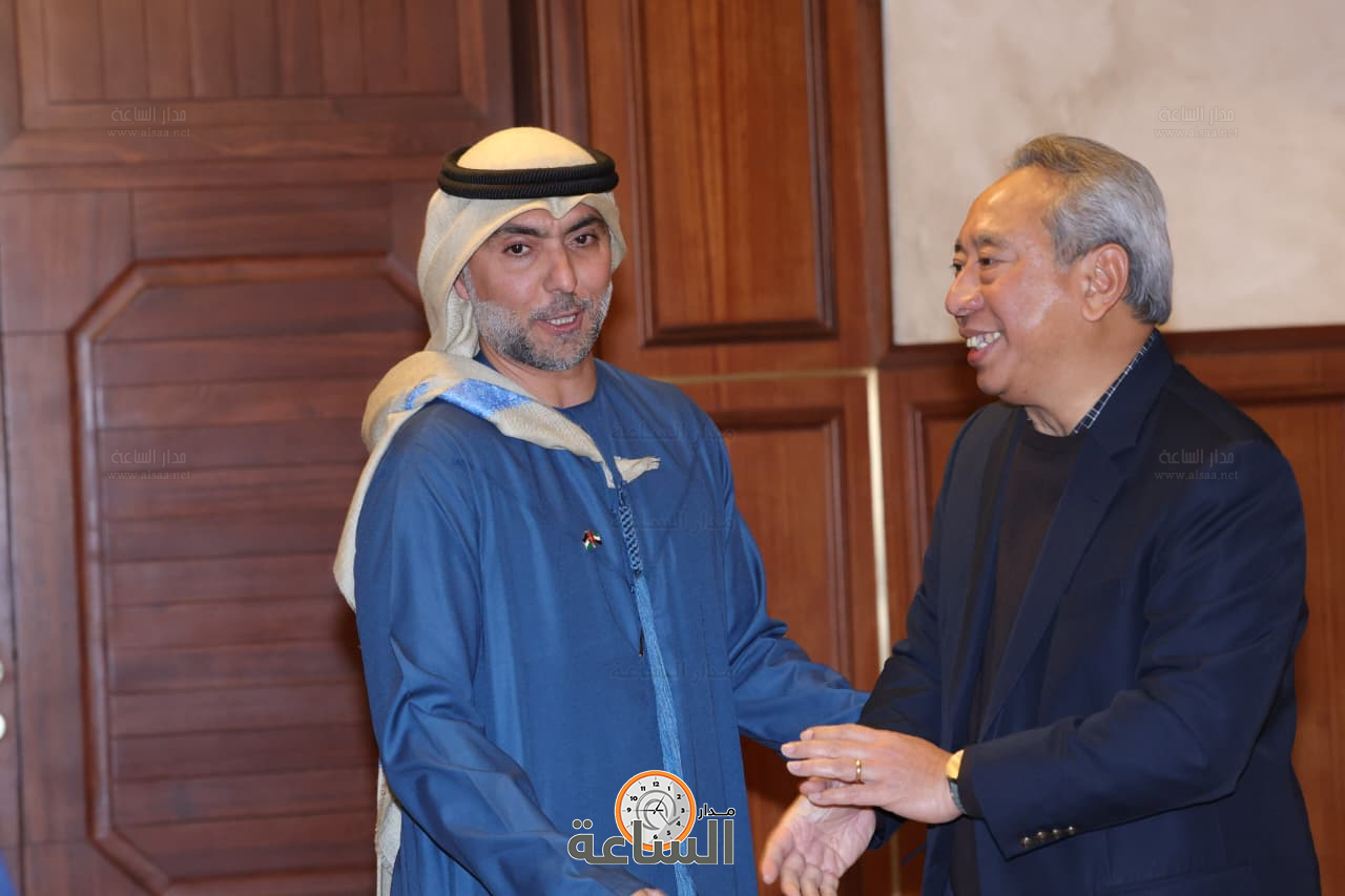 Madar Al-Saa Images 0.1519056216223743